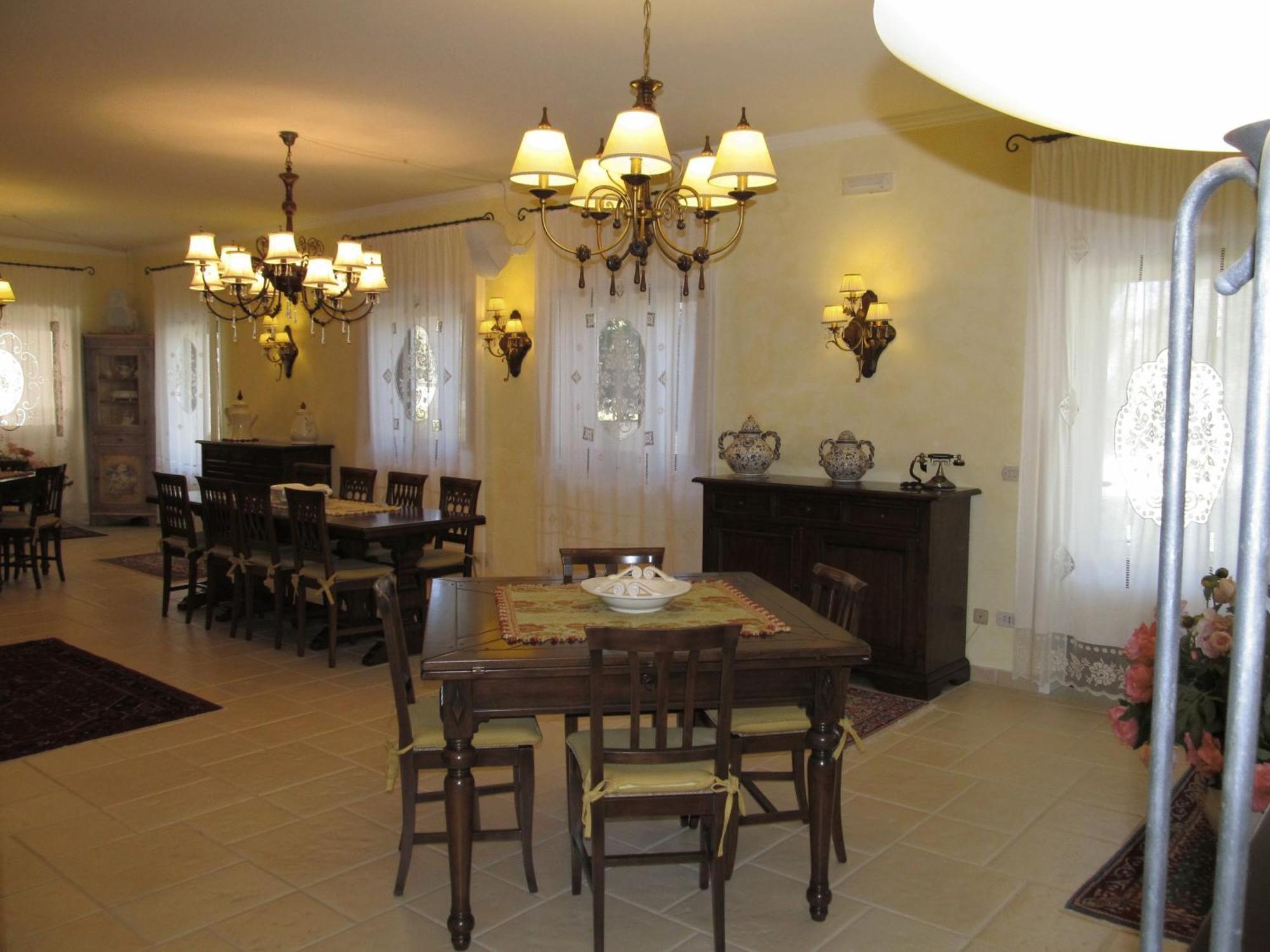 Relais Casabella Guest House มาร์ตินาฟรังกา ภายนอก รูปภาพ