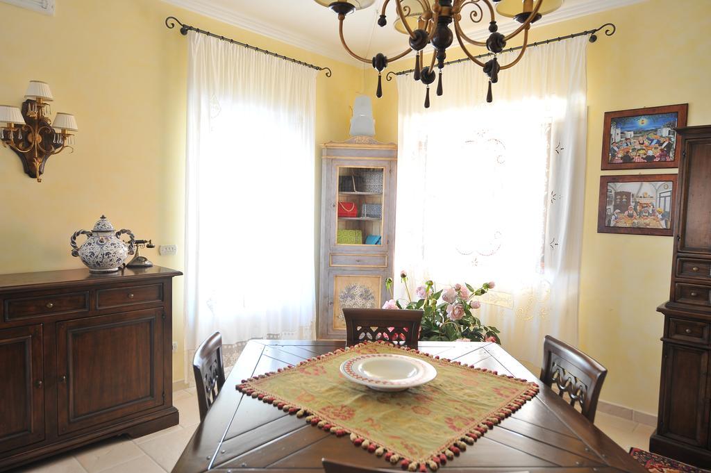 Relais Casabella Guest House มาร์ตินาฟรังกา ภายนอก รูปภาพ