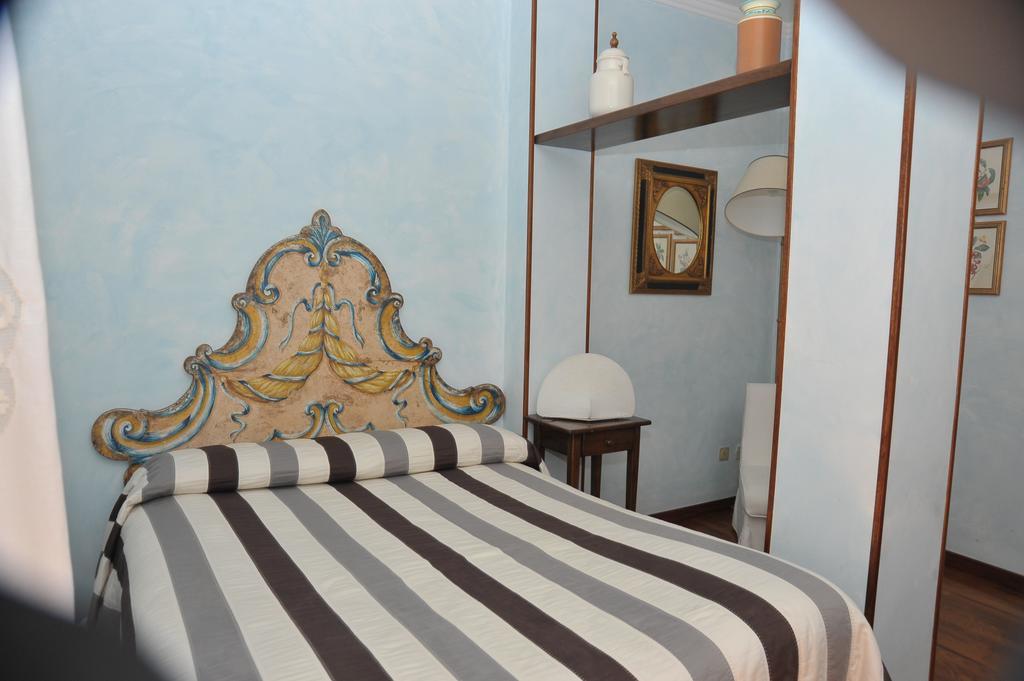 Relais Casabella Guest House มาร์ตินาฟรังกา ภายนอก รูปภาพ