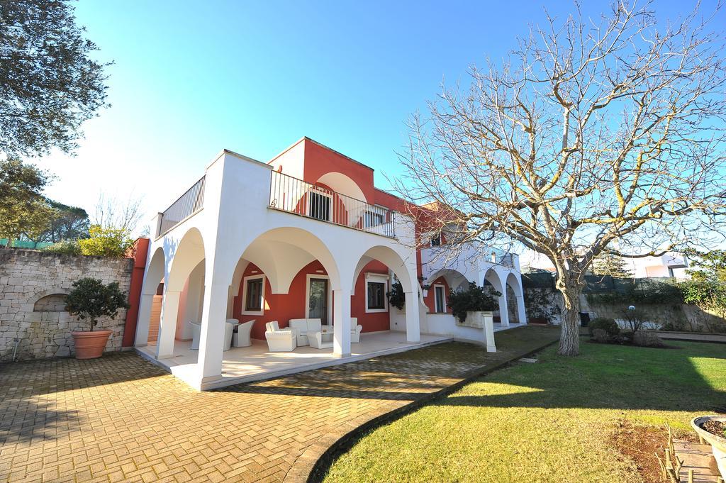 Relais Casabella Guest House มาร์ตินาฟรังกา ภายนอก รูปภาพ